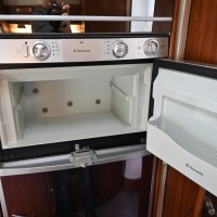 Hymer B 694 SL Schotel Zonnepaneel Dwarsbed Hefbed Foto #14