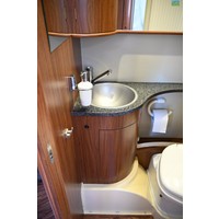 Hymer B 694 SL incl. Luifel schotel zonnepaneel 160PK! Foto #7