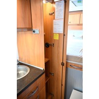 Hymer B 528 CL incl. Luifel Schotel Victron Invert. Zonnep. Foto #30