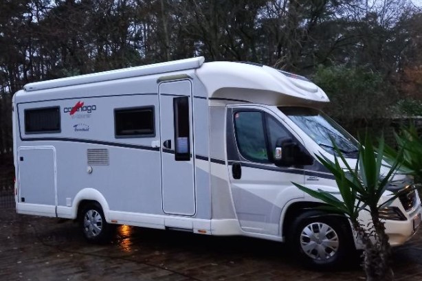 Carthago campers tourer T 143 leightweight uit 2015