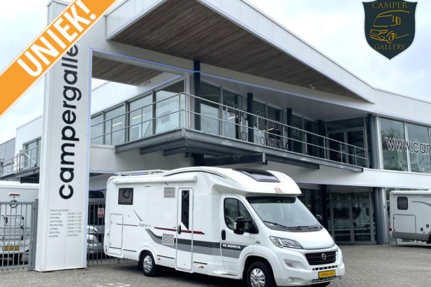 Adria Matrix Plus 670 SBC uit 2015
