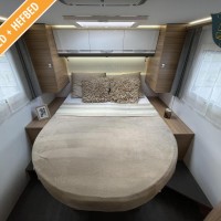 Adria Matrix Plus 670 DC uit 2020 Foto #2