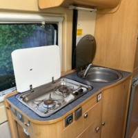 Adria ADRIATIK Twin SP uit 2007 Foto #7