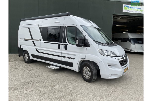 Adria Twin Plus Family 600 SP Luifel Zonnepaneel Dubbel bed