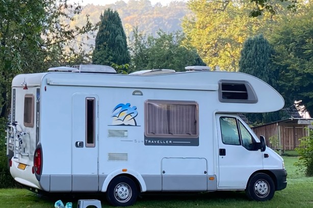Knaus campers R02 uit 2006