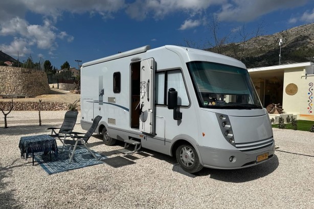 Niesmann+Bischoff campers Arto 64G uit 2008