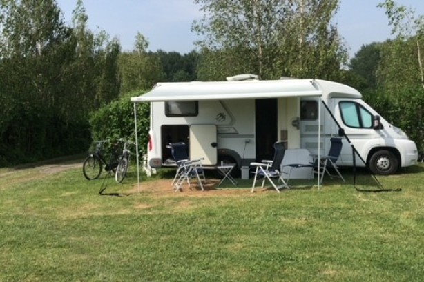 Knaus campers Sport TI R16 uit 2010
