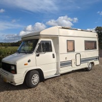 Burstner campers Peugeot J5 uit 1991 Foto #4