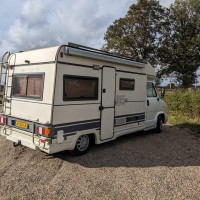 Burstner campers Peugeot J5 uit 1991 Foto #6