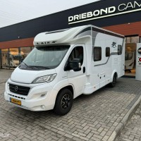 Laika Kosmo 212 140PK Euro6 Queensbed Luifel Bearlock Nieuwstaat Foto #9