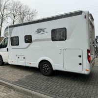 Laika Kosmo 212 140PK Euro6 Queensbed Luifel Bearlock Nieuwstaat Foto #11