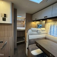 Laika Kosmo 212 140PK Euro6 Queensbed Luifel Bearlock Nieuwstaat Foto #13