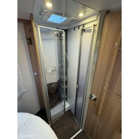 Laika Kosmo 212 140PK Euro6 Queensbed Luifel Bearlock Nieuwstaat Foto #22