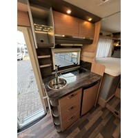 Knaus 650MEG Sky Ti Automaat Enkele Bedden Luifel Zonnepaneel Fietsenrek Foto #16