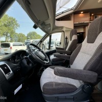 Knaus 650MEG Sky Ti Automaat Enkele Bedden Luifel Zonnepaneel Fietsenrek Foto #4