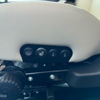 Knaus 700MEG Live I 9T-Automaat Enkele Bedden Hefbed Alde Trekhaak Foto #1