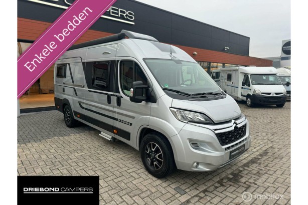 Adria Twin 640 SL Axxes Enkele Bedden Luifel Fietsenrek Zonnepaneel