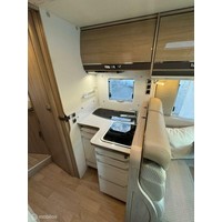 Rapido 855F Automaat Enkele Bedden Hefbed 2X Airco Zonnepaneel Foto #25