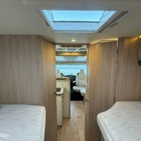 Rapido 855F Automaat Enkele Bedden Hefbed 2X Airco Zonnepaneel Foto #30