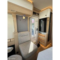Hymer B680 MC Automaat Enkele Bedden Levelsysteem Geen hefbed Foto #35