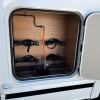 Weinsberg 700MEG CaraCore 9T-Automaat Enkele Bedden Hefbed Luifel Fietsenrek Foto #7