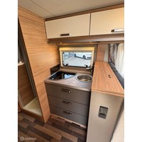Weinsberg 700MEG CaraCore 9T-Automaat Enkele Bedden Hefbed Luifel Fietsenrek Foto #12