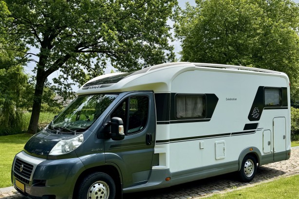 Knaus campers R22 uit 2011