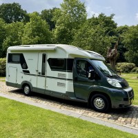 Knaus campers R22 uit 2011 Foto #3