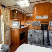 Hobby T 500 GFSC Dwarsbed Garage Luifel Zonnepaneel Foto #20