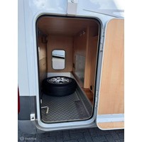 Hobby T 500 GFSC Dwarsbed Garage Luifel Zonnepaneel Foto #29