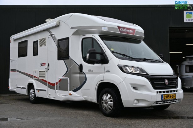 Challenger Genesis 388 EB Luifel Zonnepaneel Automaat