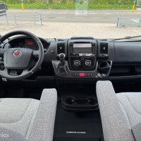 Hymer 580 Pure Exsis 9T-Automaat Enkele Bedden Zonnepaneel Omvormer Maxxfan Grote Garage Foto #5