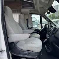 Hymer 580 Pure Exsis 9T-Automaat Enkele Bedden Zonnepaneel Omvormer Maxxfan Grote Garage Foto #11
