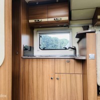 Knaus MAIN CAMP T 700 0F Dak airco / Frans bed / Hefbed Foto #35