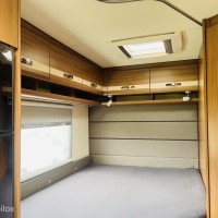 Knaus MAIN CAMP T 700 0F Dak airco / Frans bed / Hefbed Foto #37