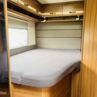 Knaus MAIN CAMP T 700 0F Dak airco / Frans bed / Hefbed Foto #38