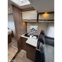Dethleffs Trend T7057 Queensbed Hefbed Zonnepaneel Luifel Fietsenrek Foto #13