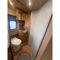 Possl roadcruiser 640 automaat lengtebedden 157pk Foto #15