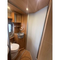 Possl roadcruiser 640 automaat lengtebedden 157pk Foto #16