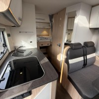 Sunlight Capron T66 lengtebed en 2 x Airco Foto #21