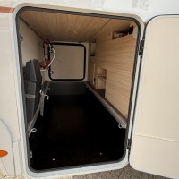 Sunlight Capron T66 lengtebed en 2 x Airco Foto #1