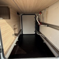 Sunlight Capron T66 lengtebed en 2 x Airco Foto #2