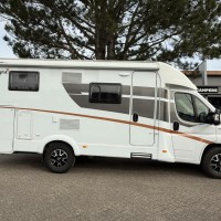 Sunlight Capron T66 lengtebed en 2 x Airco Foto #5