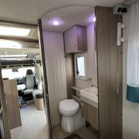 Chausson 718 XLB Limited 2 x airco Queens en Hefbed Foto #30