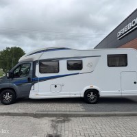 Knaus 700MEG Sky Wave Enkele Bedden Hefbed Levelsysteem Luifel fietsenrek Foto #35