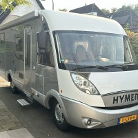 Hymer B 674 SL uit 2007 met EP levelsysteem 2x airco-cruise control- xxl garage