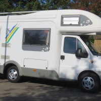 Knaus TRAVELLER ALKOVEN  2.8 JTD  model 608L  Luxe uitvoering uit 2003