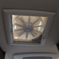 Hymer BMC-T 580 170pk Automaat | Origineel NL | 1e Eigenaar | Zonnepaneel | Lithium | Lengtebedden | AL-KO SLC Chassis | Foto #17