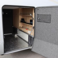 Hymer BMC-T 580 170pk Automaat | XXL Bed | Uitrustingslijn Premium | Lithium pakket | Zonnepanelen | Dakairco | Lengtebedden | Foto #10