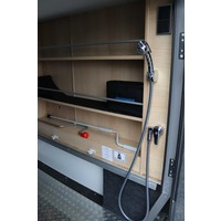 Hymer BMC-T 580 170pk Automaat | XXL Bed | Uitrustingslijn Premium | Lithium pakket | Zonnepanelen | Dakairco | Lengtebedden | Foto #12